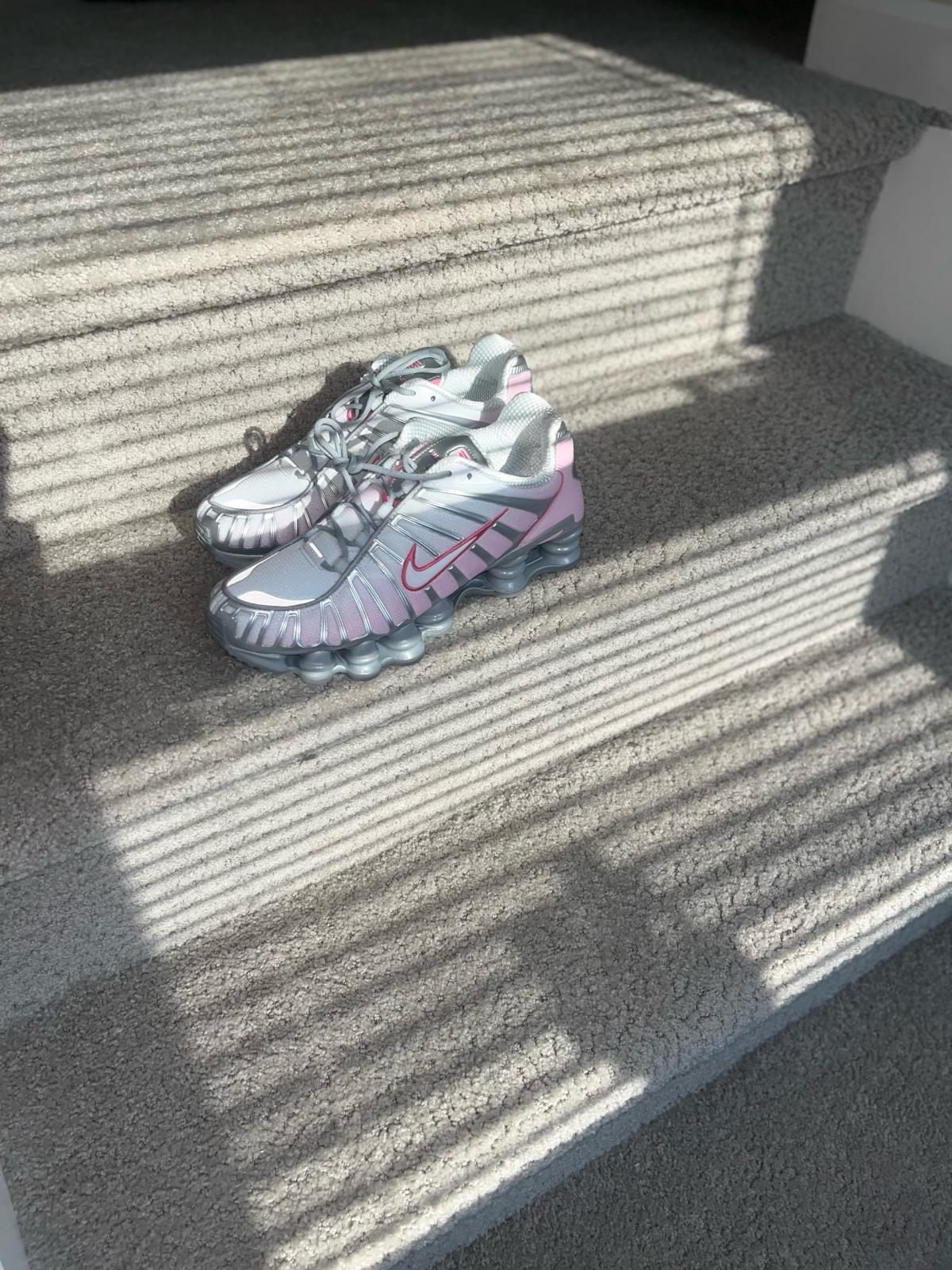 size 9 men nike shox tl pink foam women 105