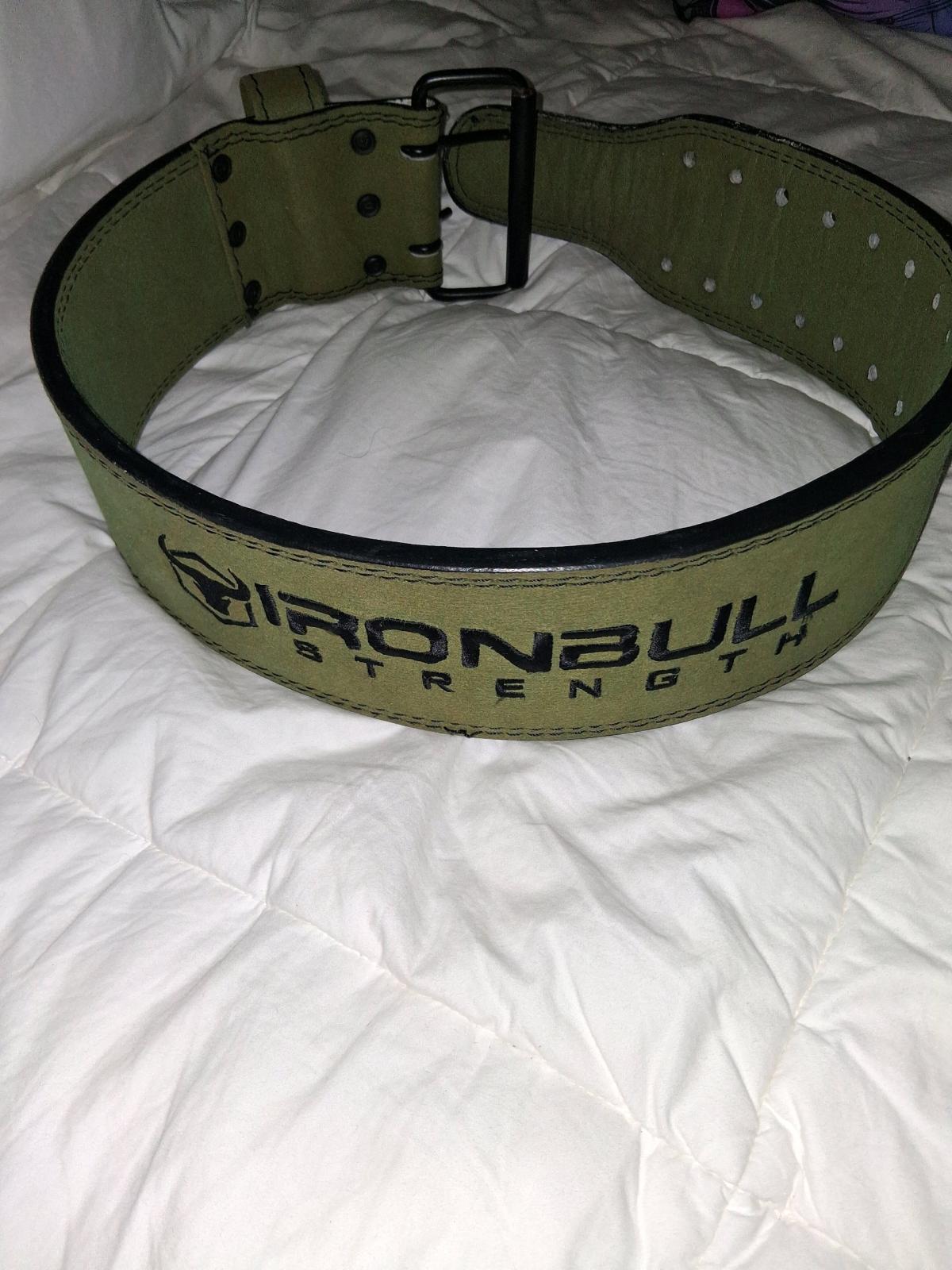 weightlifting belt