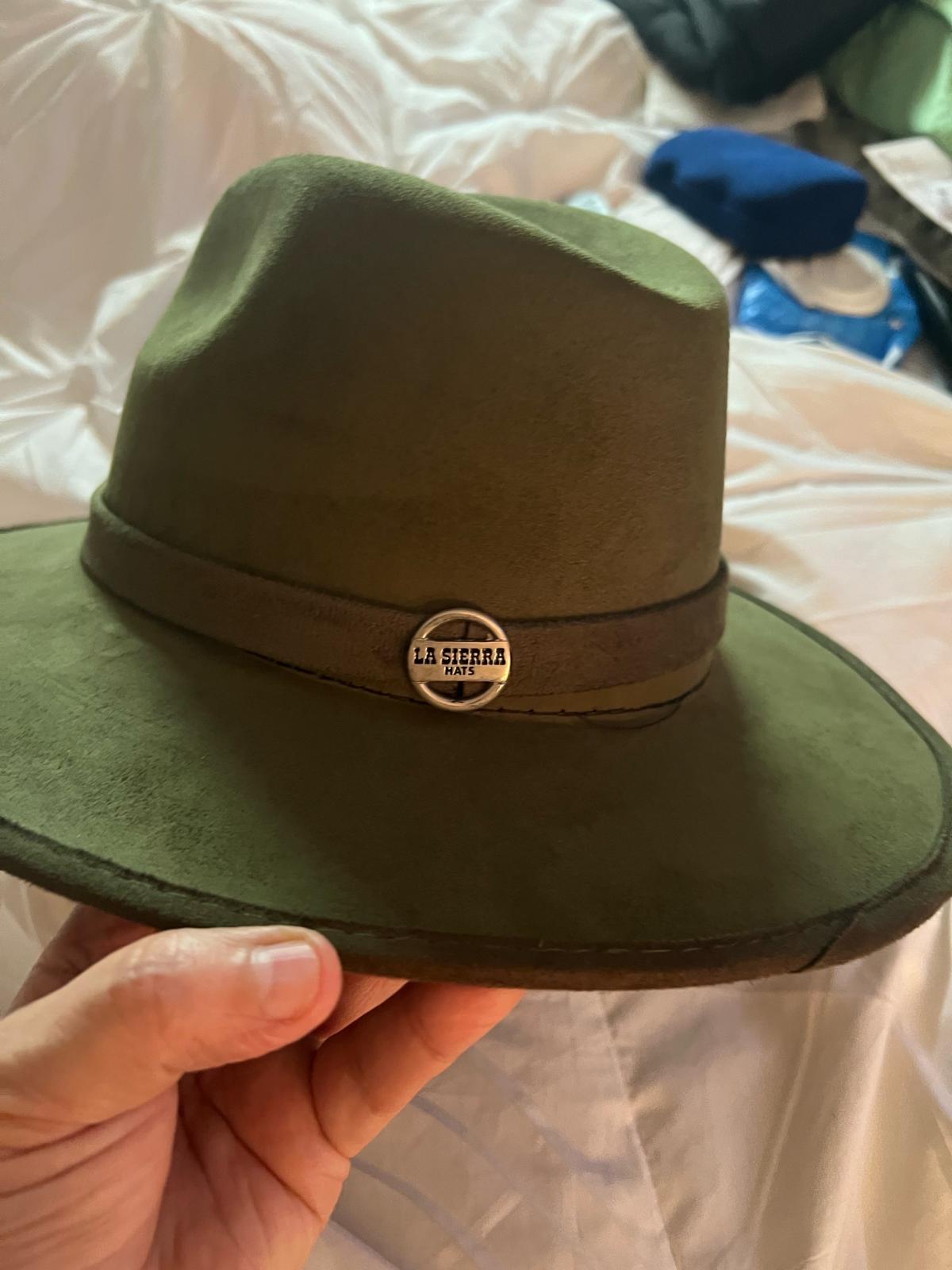 Hunter green unisex hat new condition