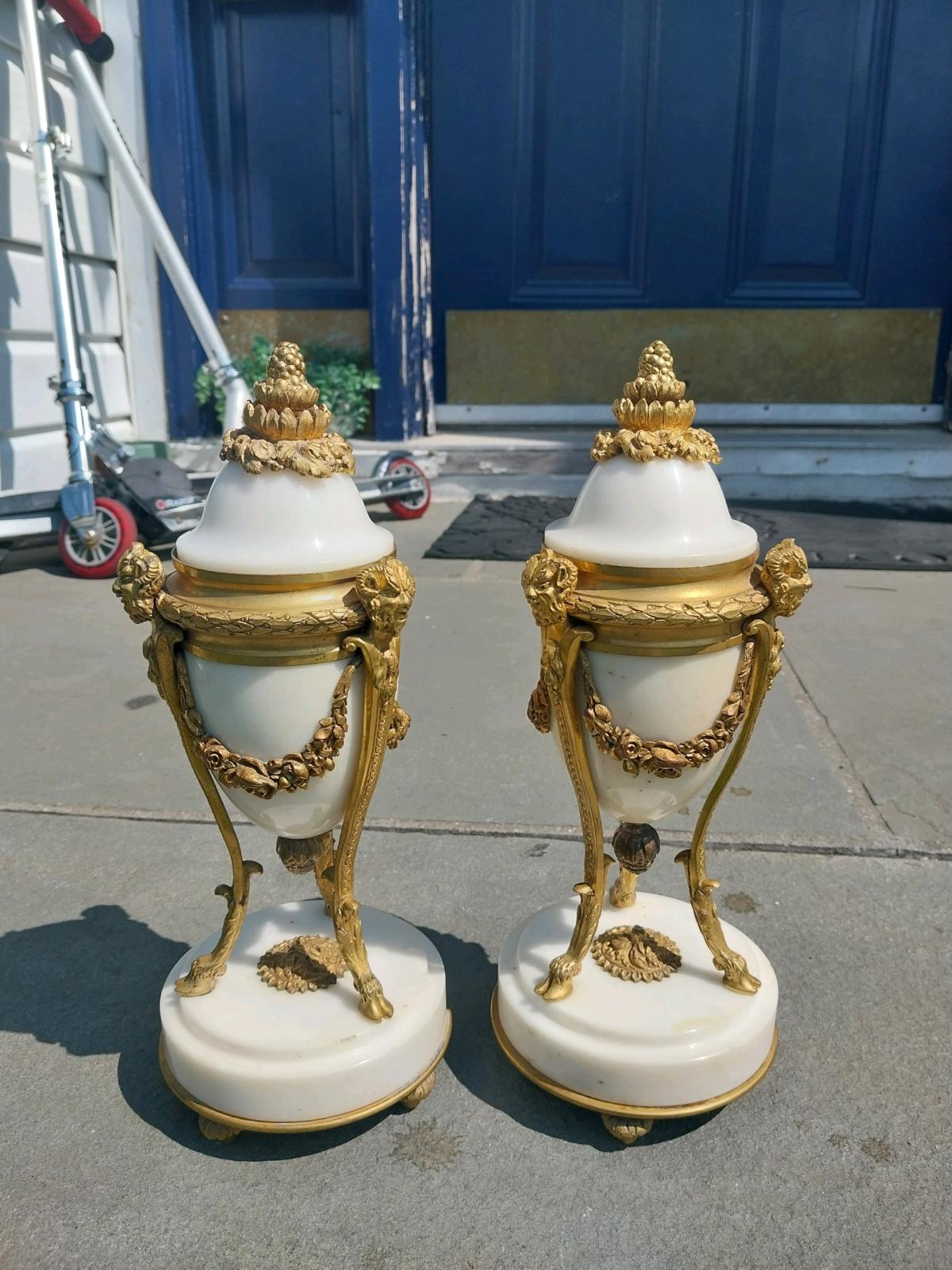 17th 18th century Louise the XVI Marble and bronze statues