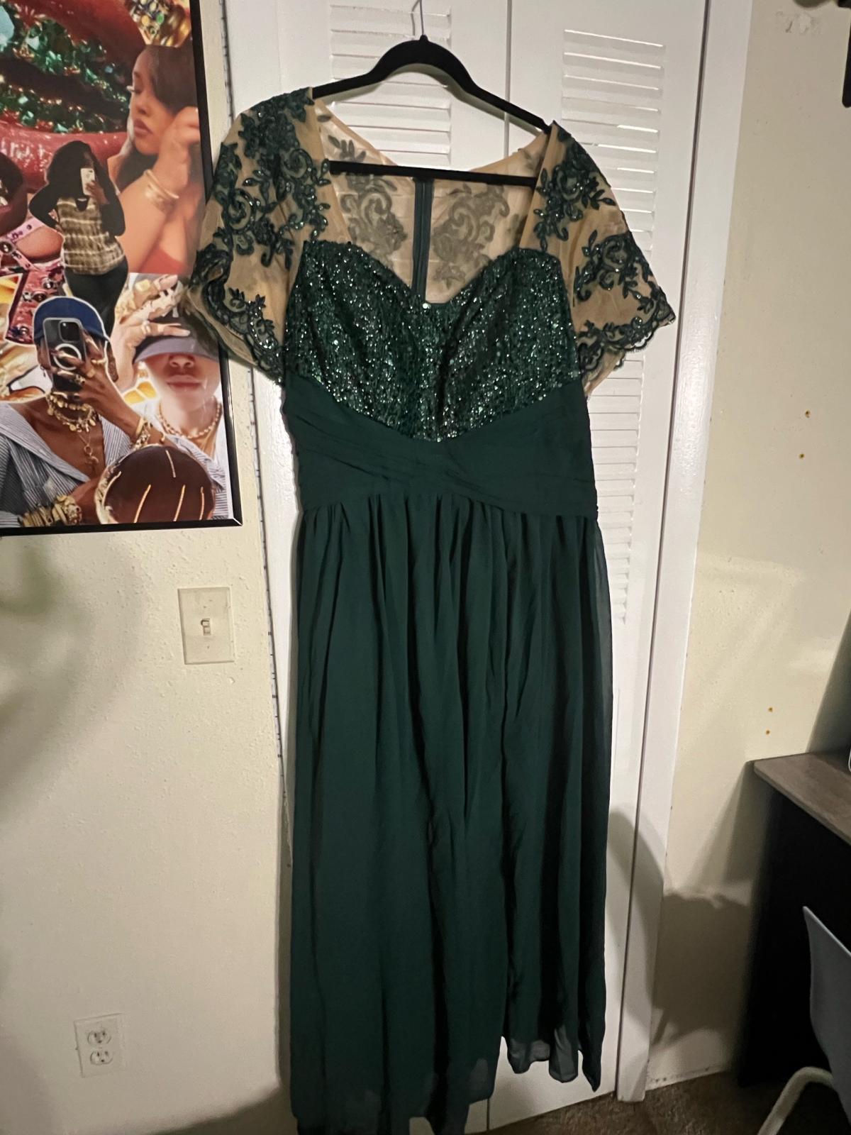 Plus Size Emerald Green Sequin Formal Dress