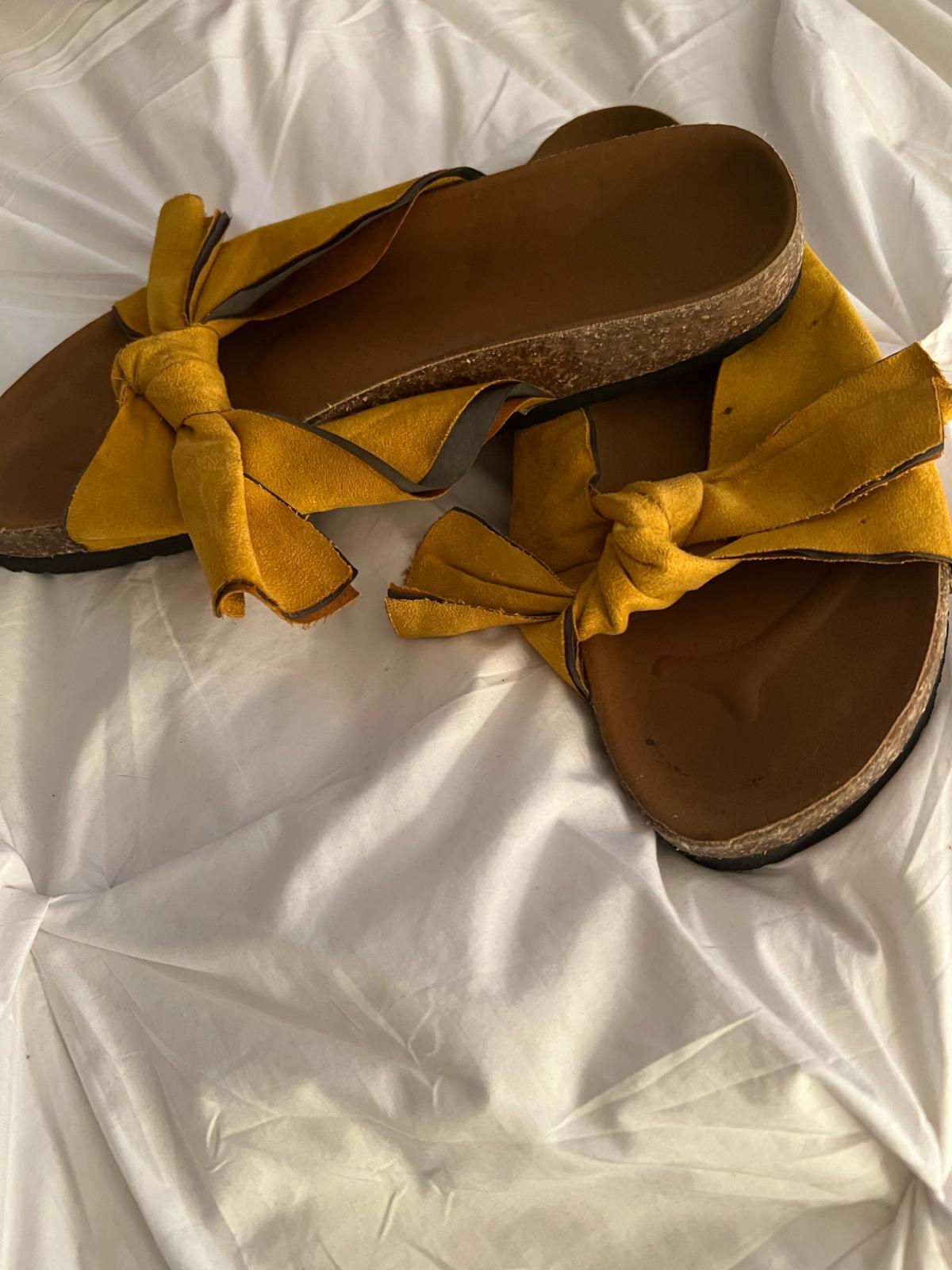 assorted sandals all size8
