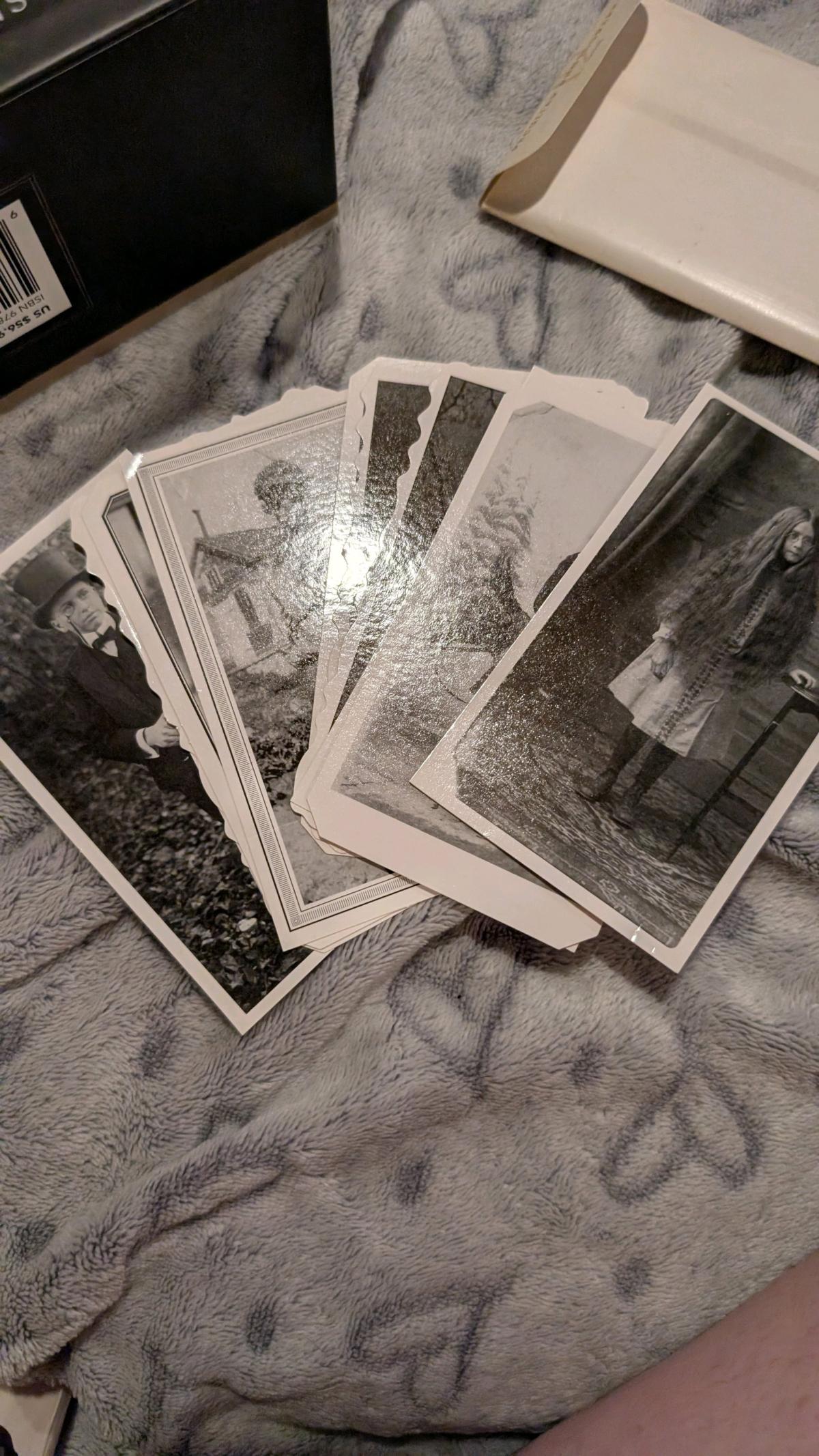 miss peregrines peculiar children book set