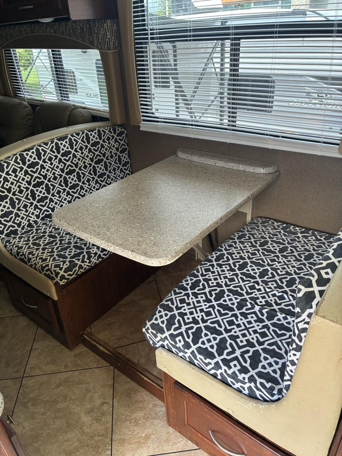 2015 Coachmen Mirada 35LS
