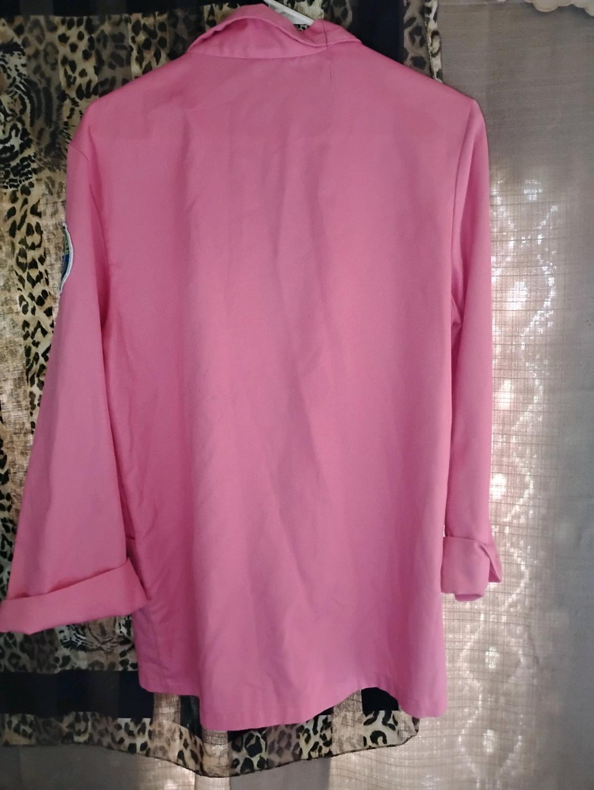A Nice Womens Pink Large Scrub