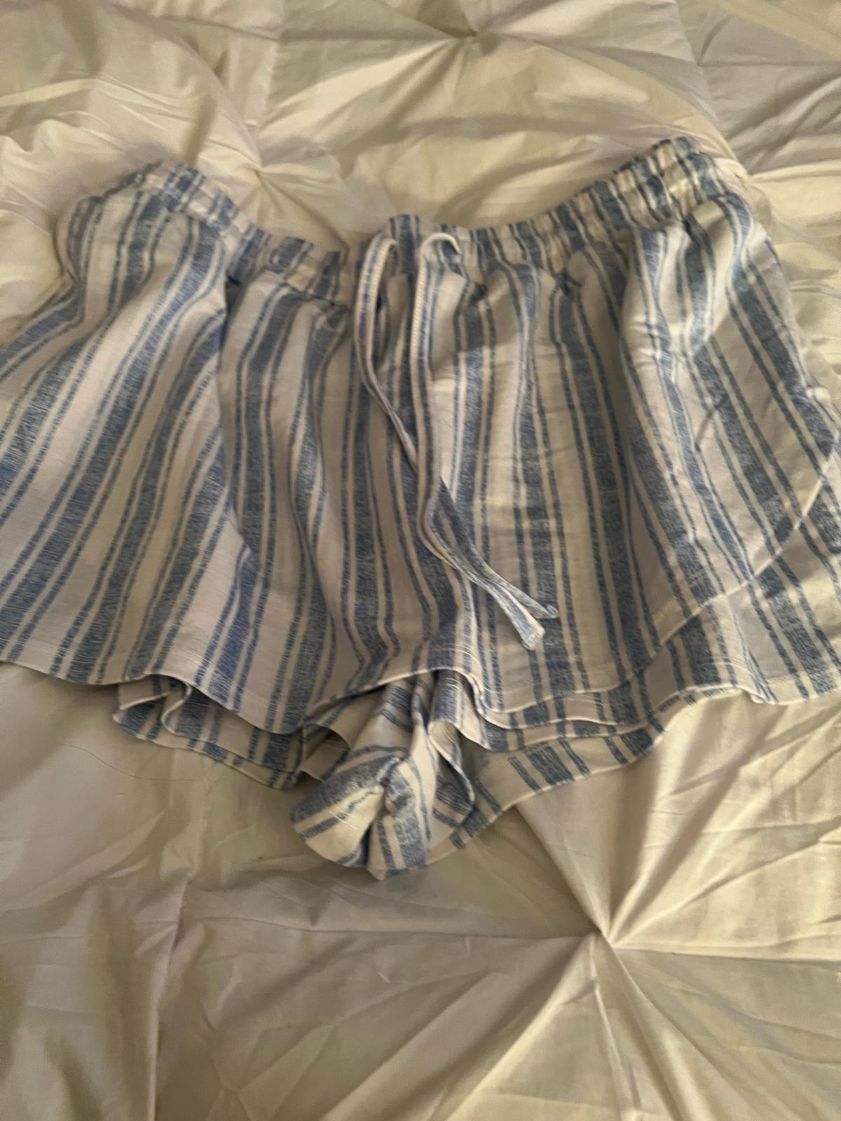 CATO blue and white stripes skirt shorts