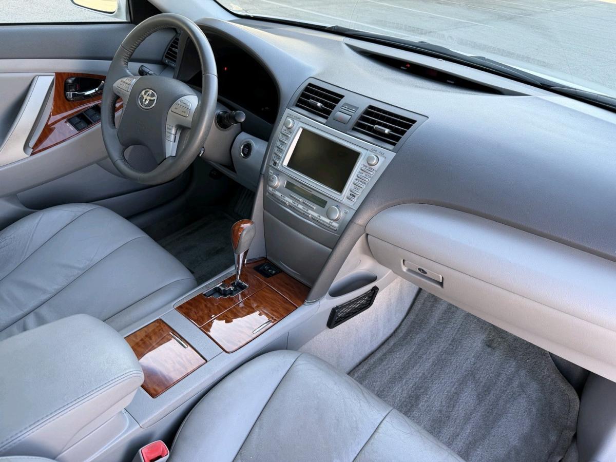 2010 Toyota Camry SE Very good