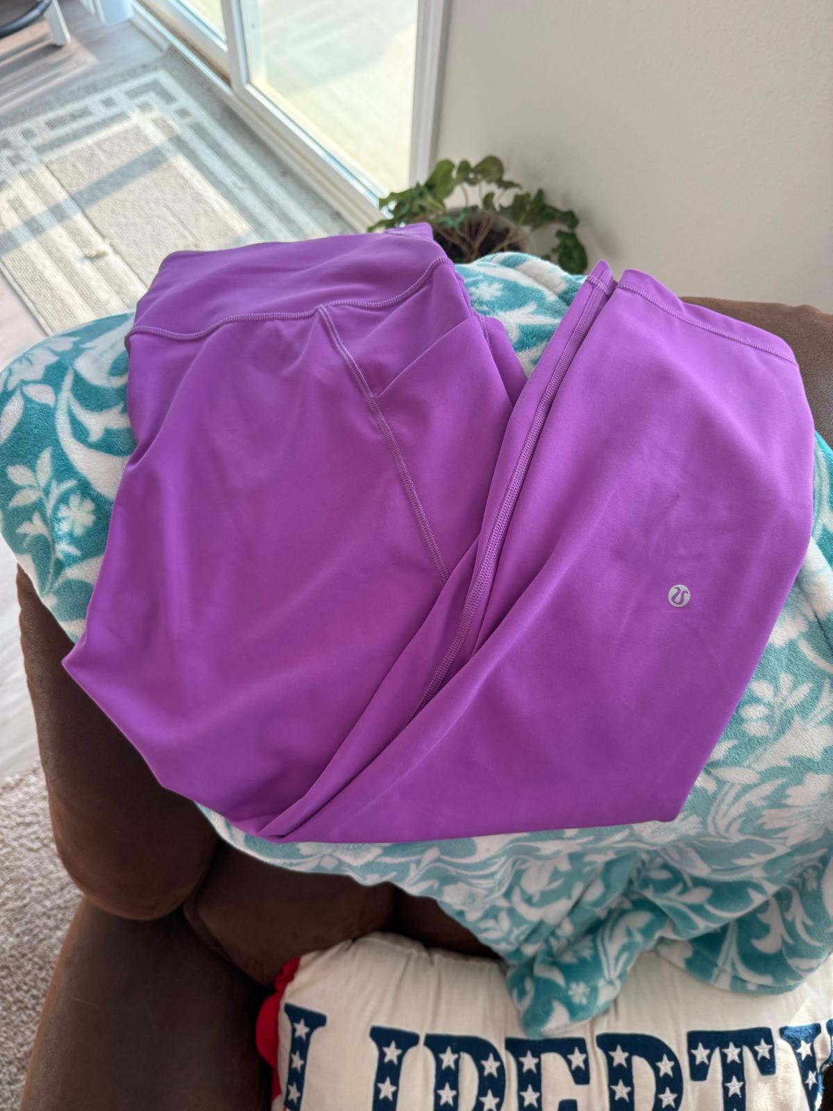 lululemon size 16 orchid purple