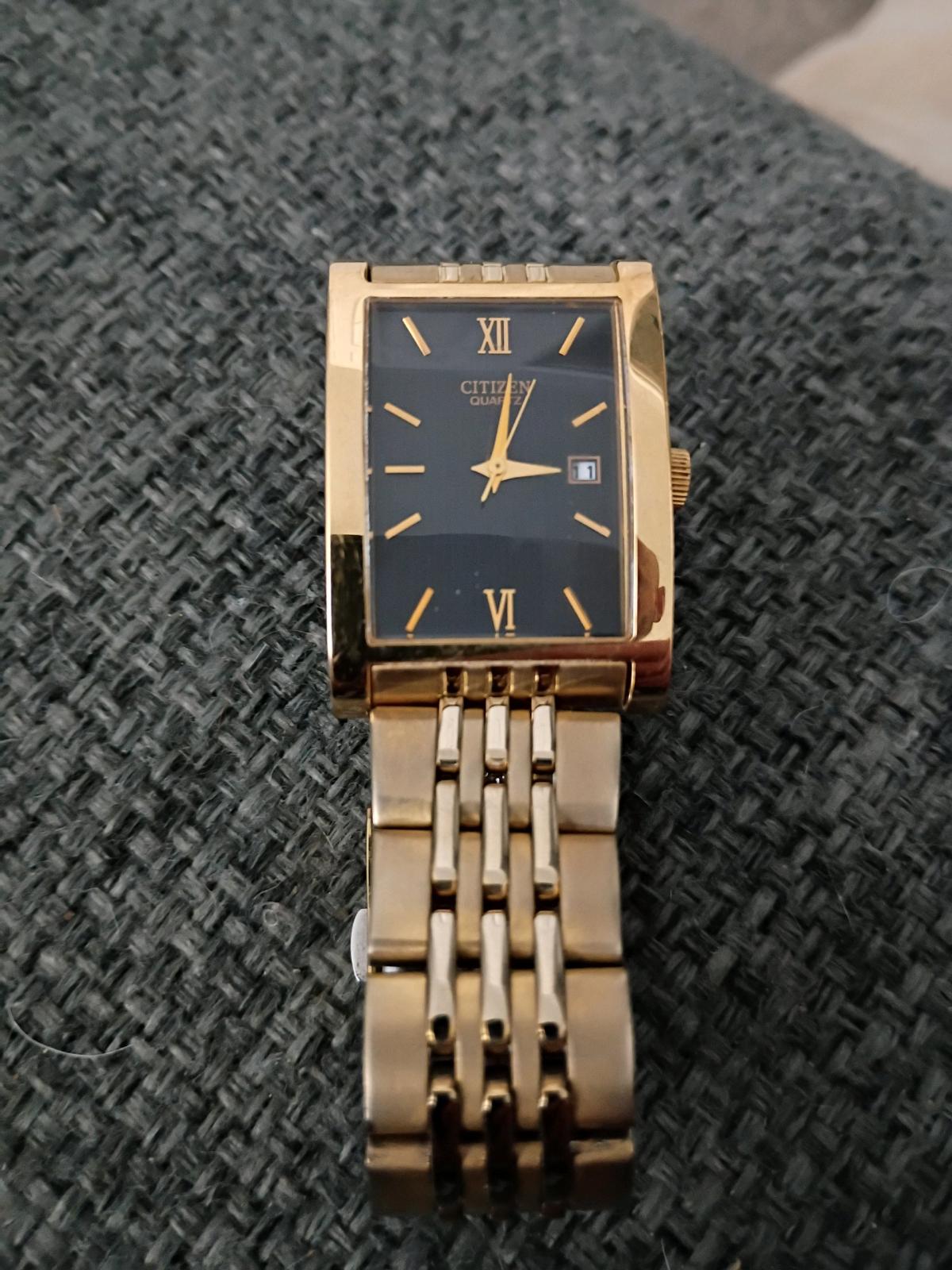 Gold Citizen watch  water resistant japan movmnt