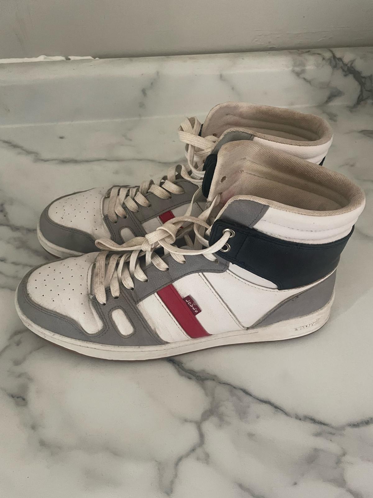 Grey white navy  red Levis size 11115