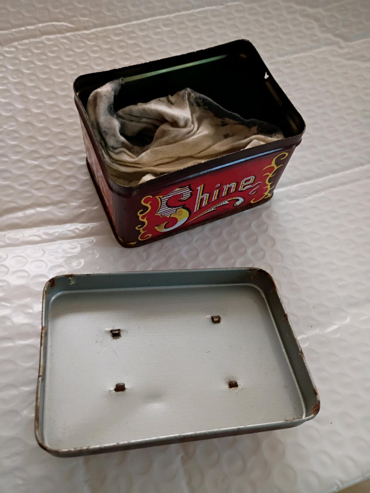 1950 vintage shoe shine box with cloth and brush