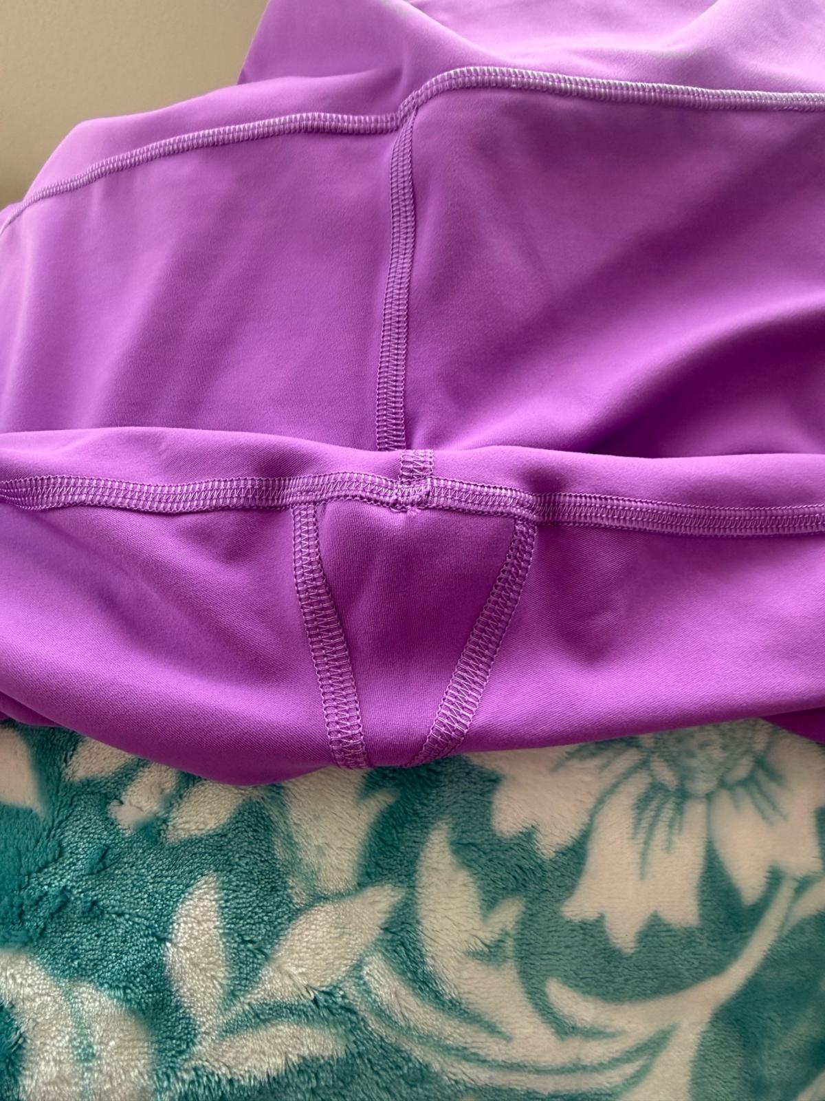 lululemon size 16 orchid purple