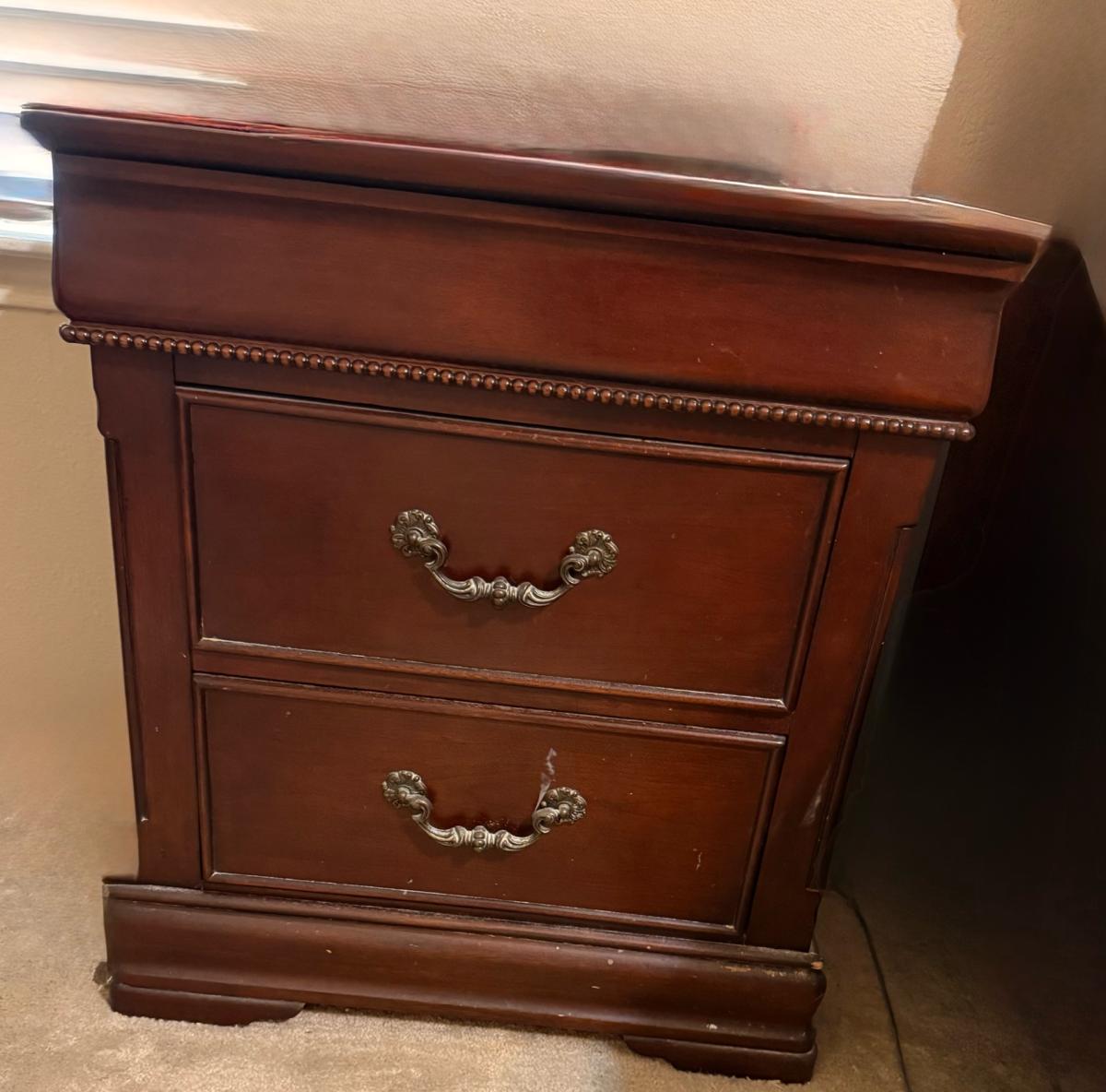 Entire Cherry Mahogany Wood Bedroom Set