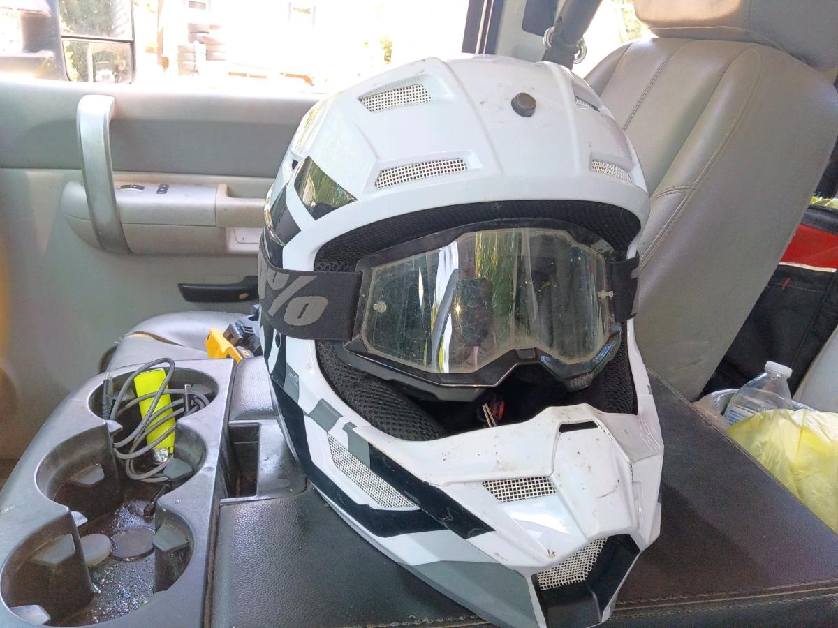dirt bike helmet