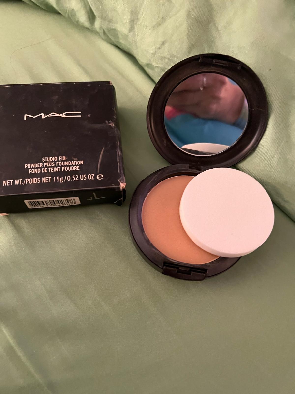 Mac face power slightly used