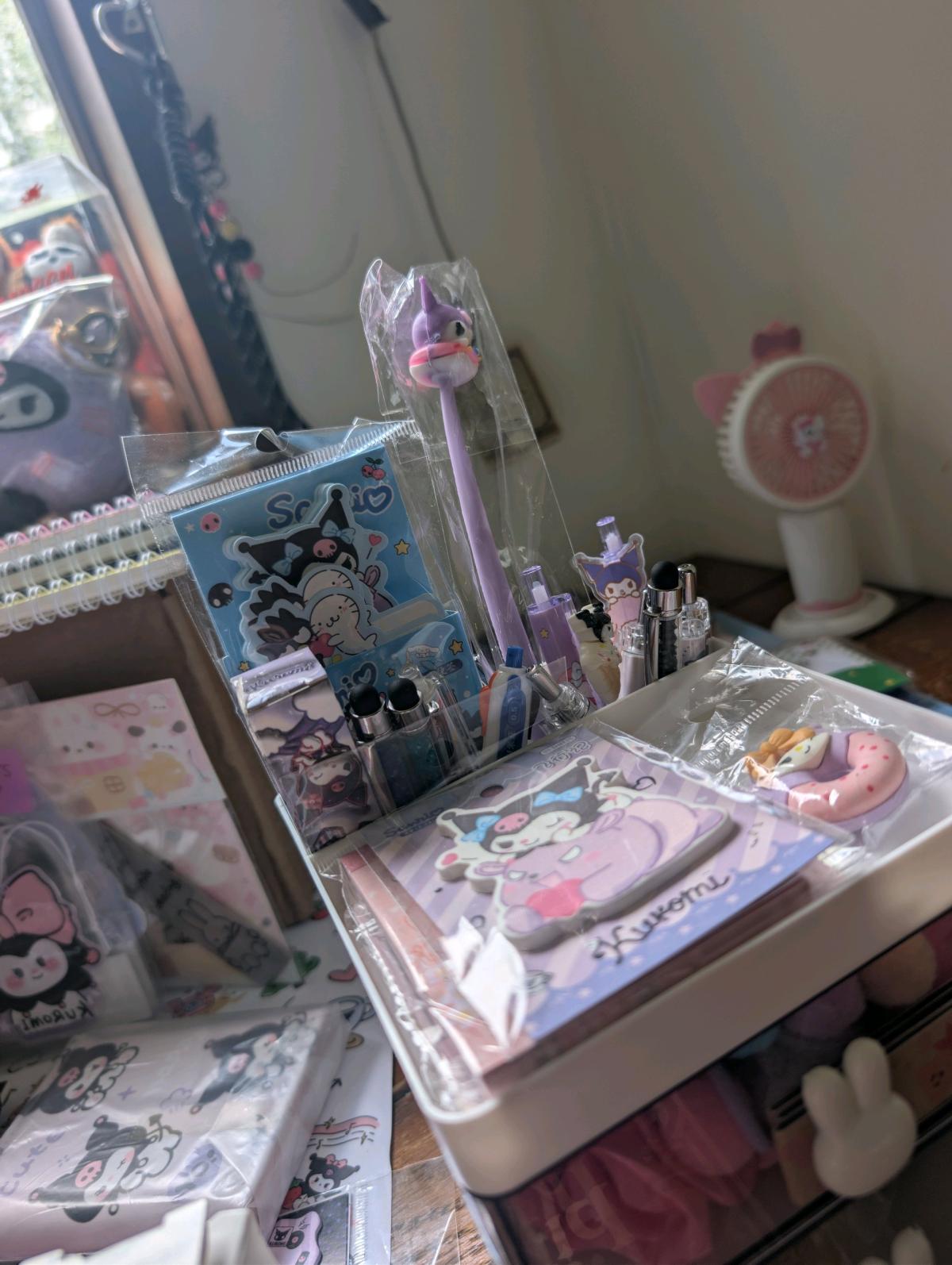 small sanrio stationary bundle
