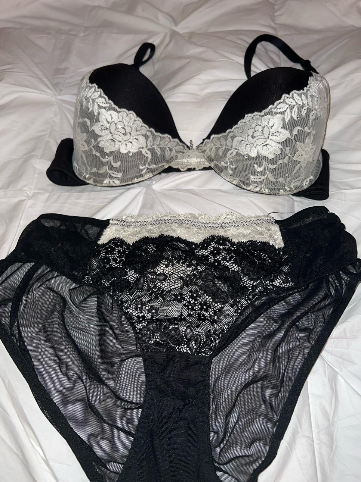 womens lingerie lg 38c used great condition
