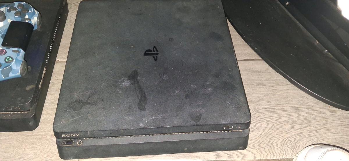 Sony PlayStation 4 PS4 Slim 1TB Console CUH2215B