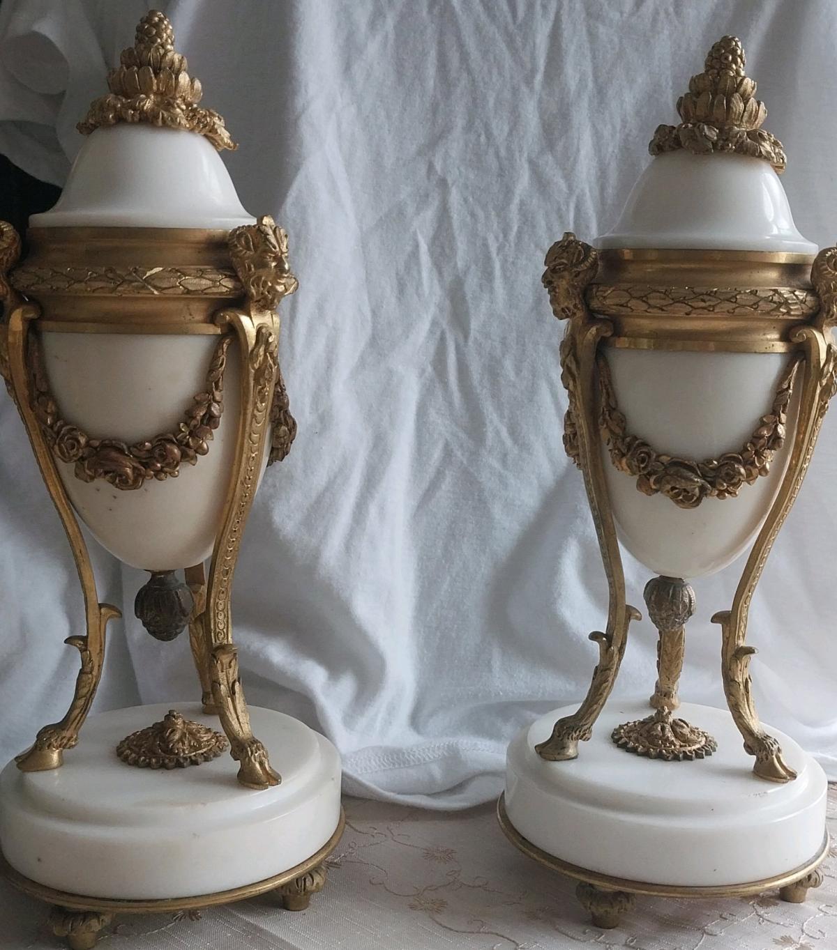 17th 18th century Louise the XVI Marble and bronze statues