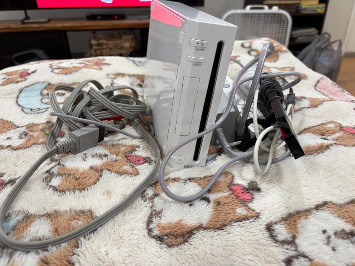 wii bundle including everything plus  19 games
