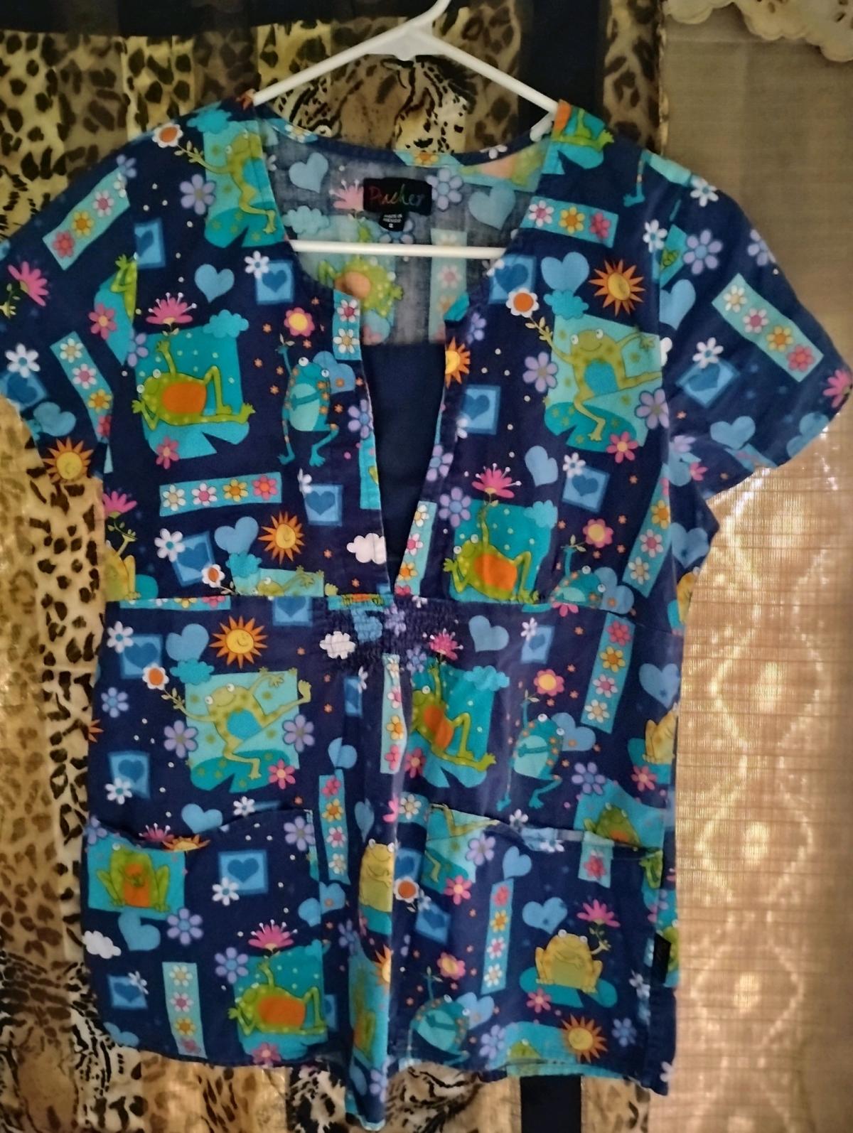 A Nice Womens Frog and Flowers Scrub