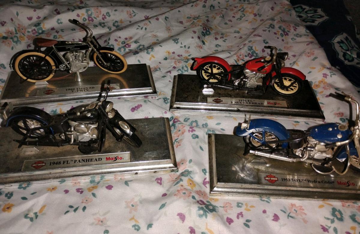Maisto collectable motorcycles