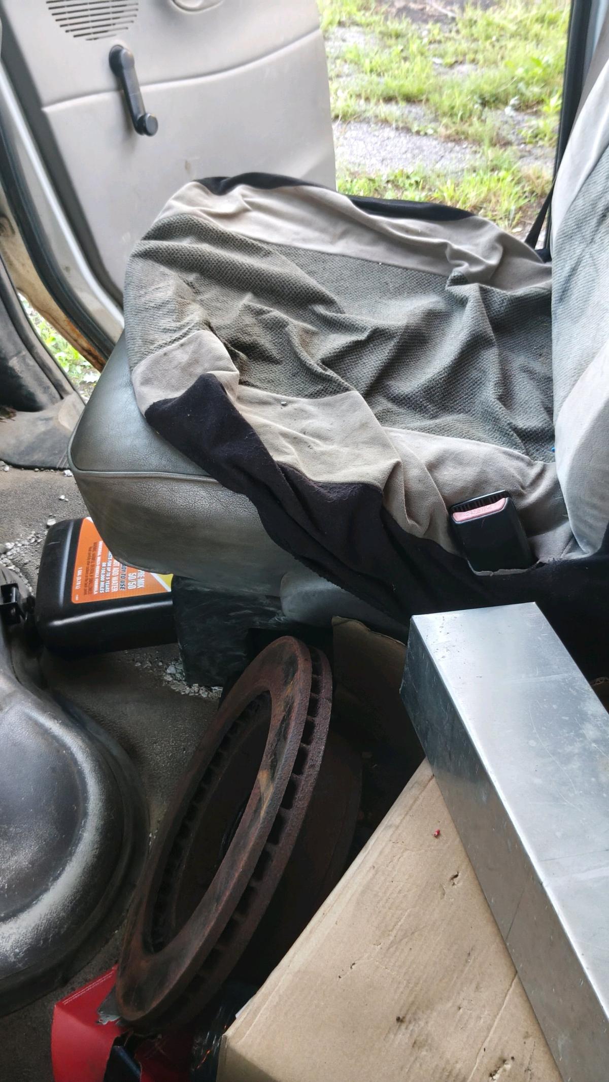 1999 Ford E350 Econoline truck
