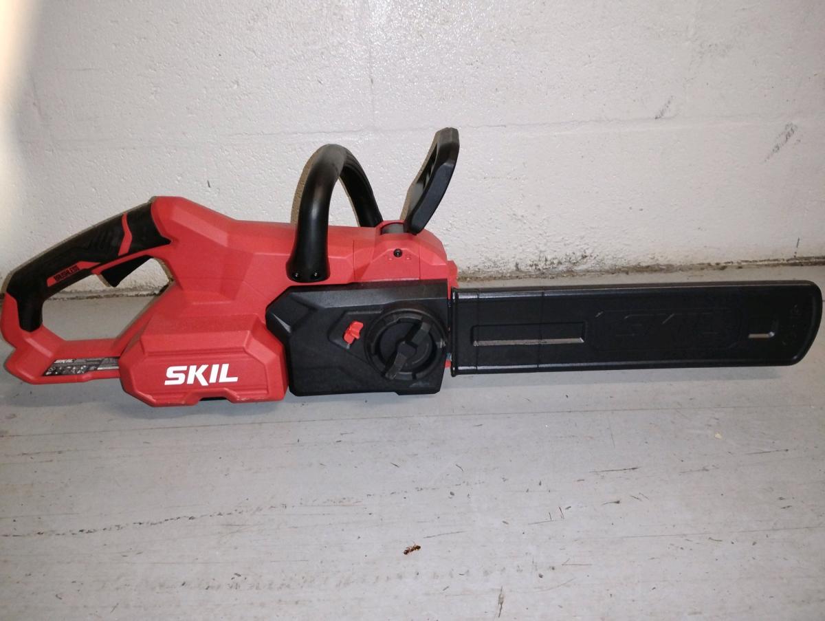 Brand New Skil Chainsaw