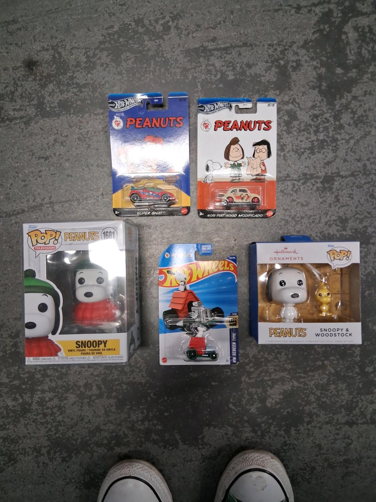 snoopy peanuts funko pops and hotwheels