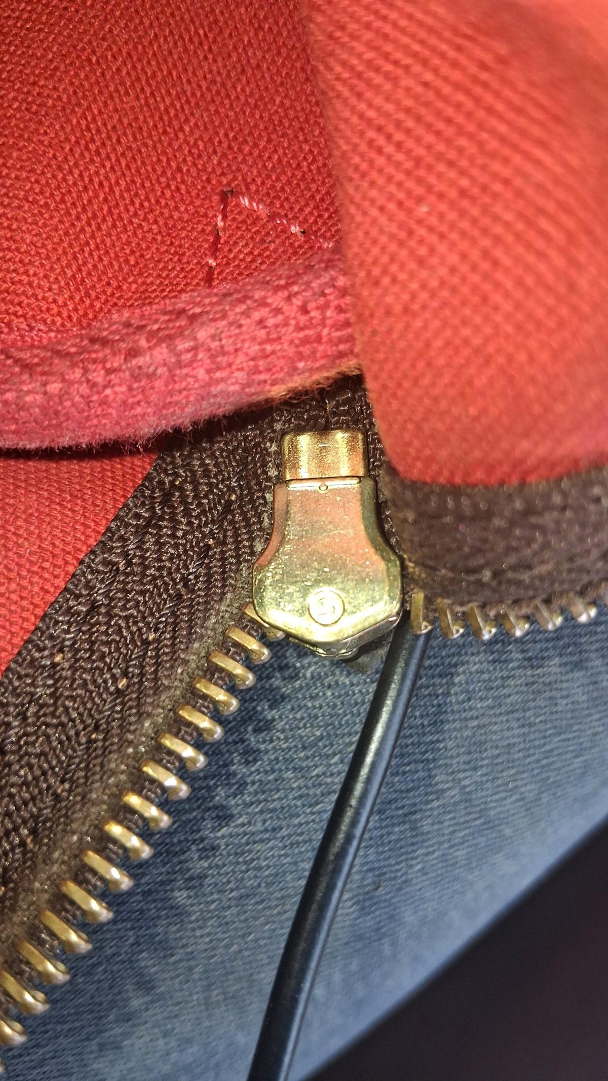 Louis Vuitton speedy