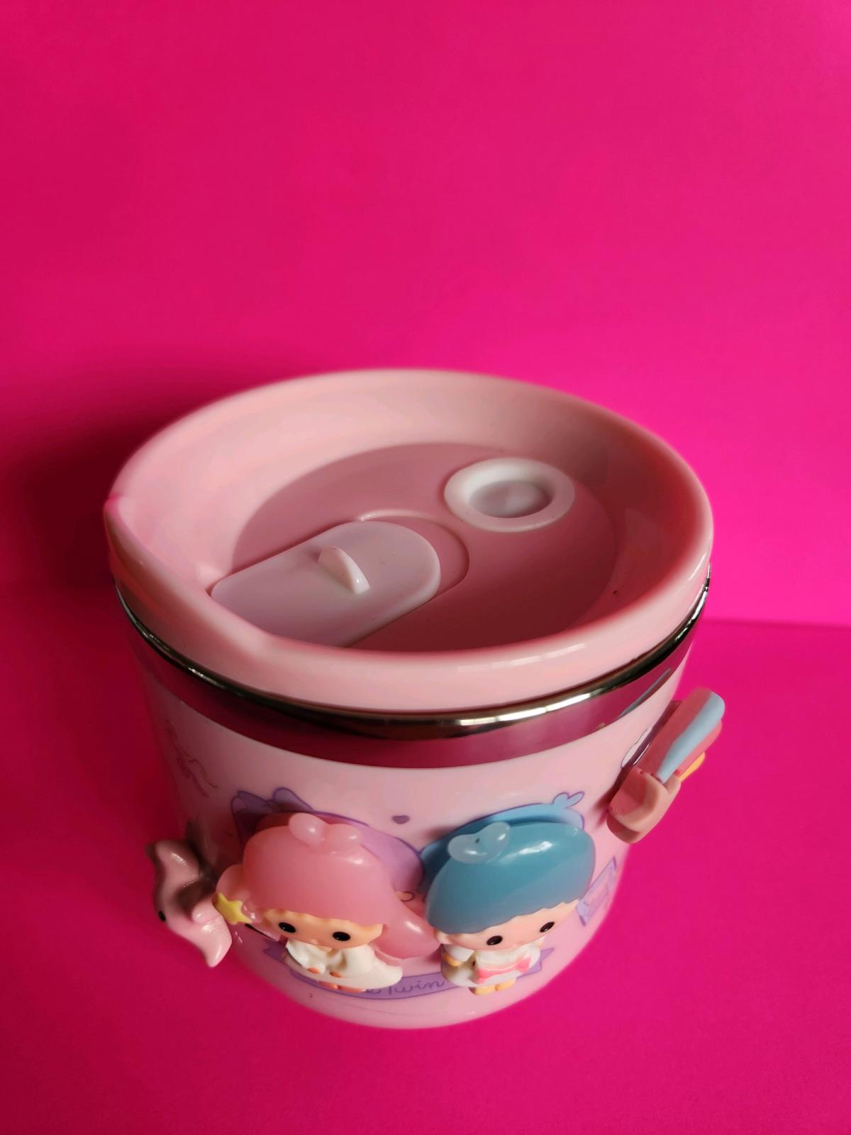 My Melody y Hello kitty