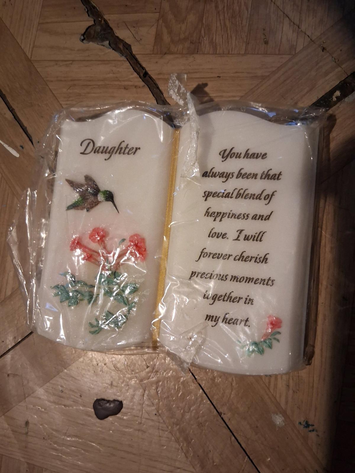 Random dishes post cards and 2 plaques