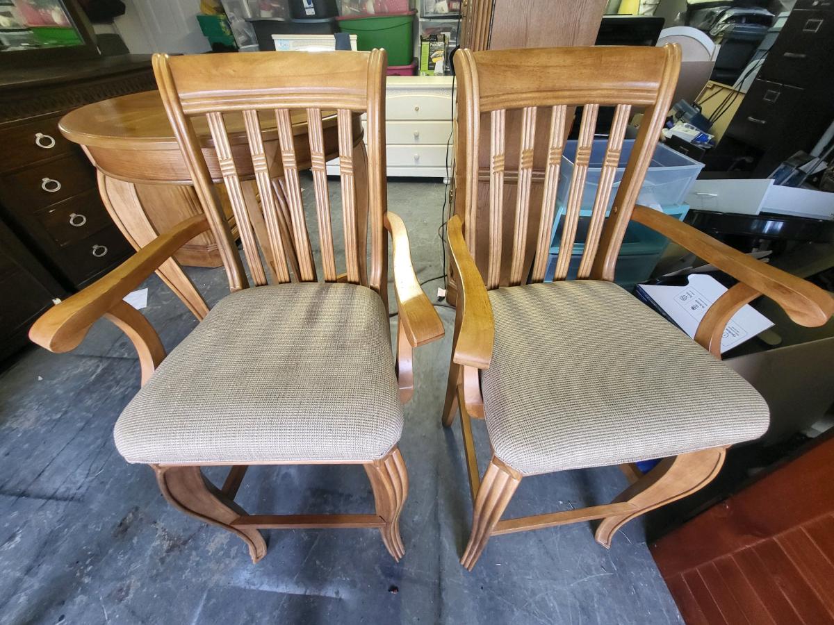 Elegant Solid Wood Dining Table Set 8 Chairs  Matching Pub S
