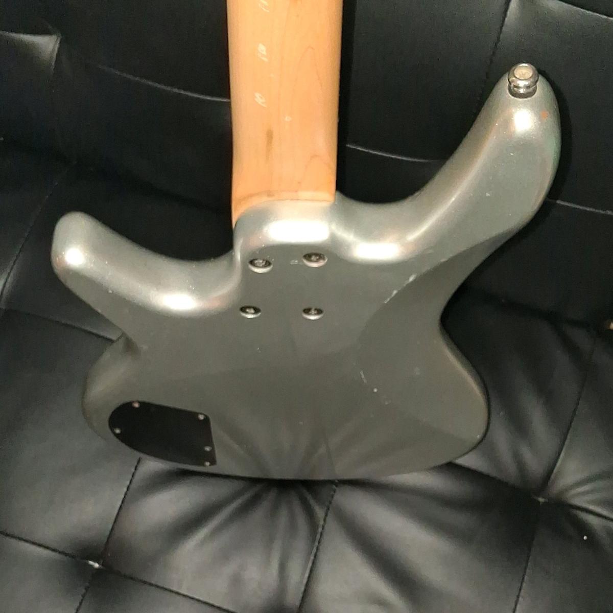 Ibanez GSR100 4String Electric Bass Guitar  Great Co