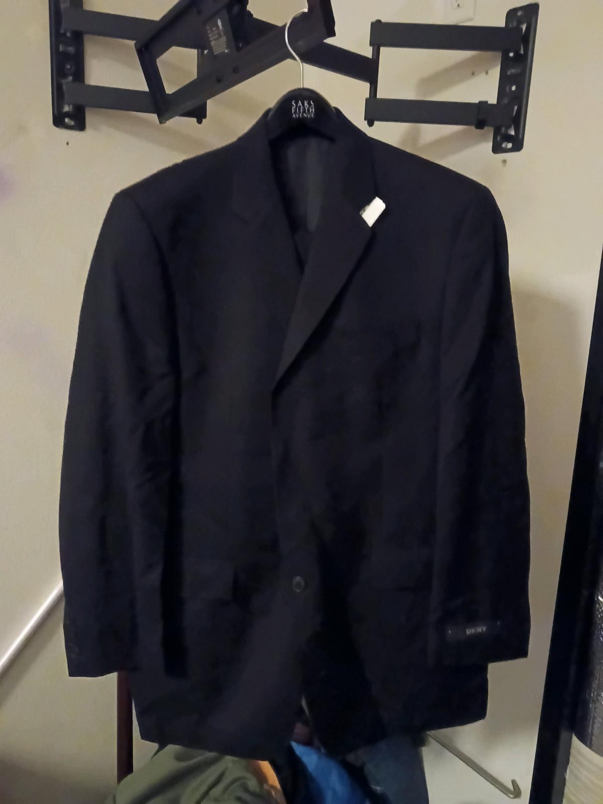 Brioni Barneys New York Super 150s