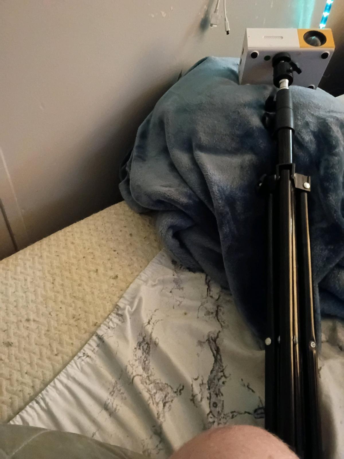 mini projector and tripod stand