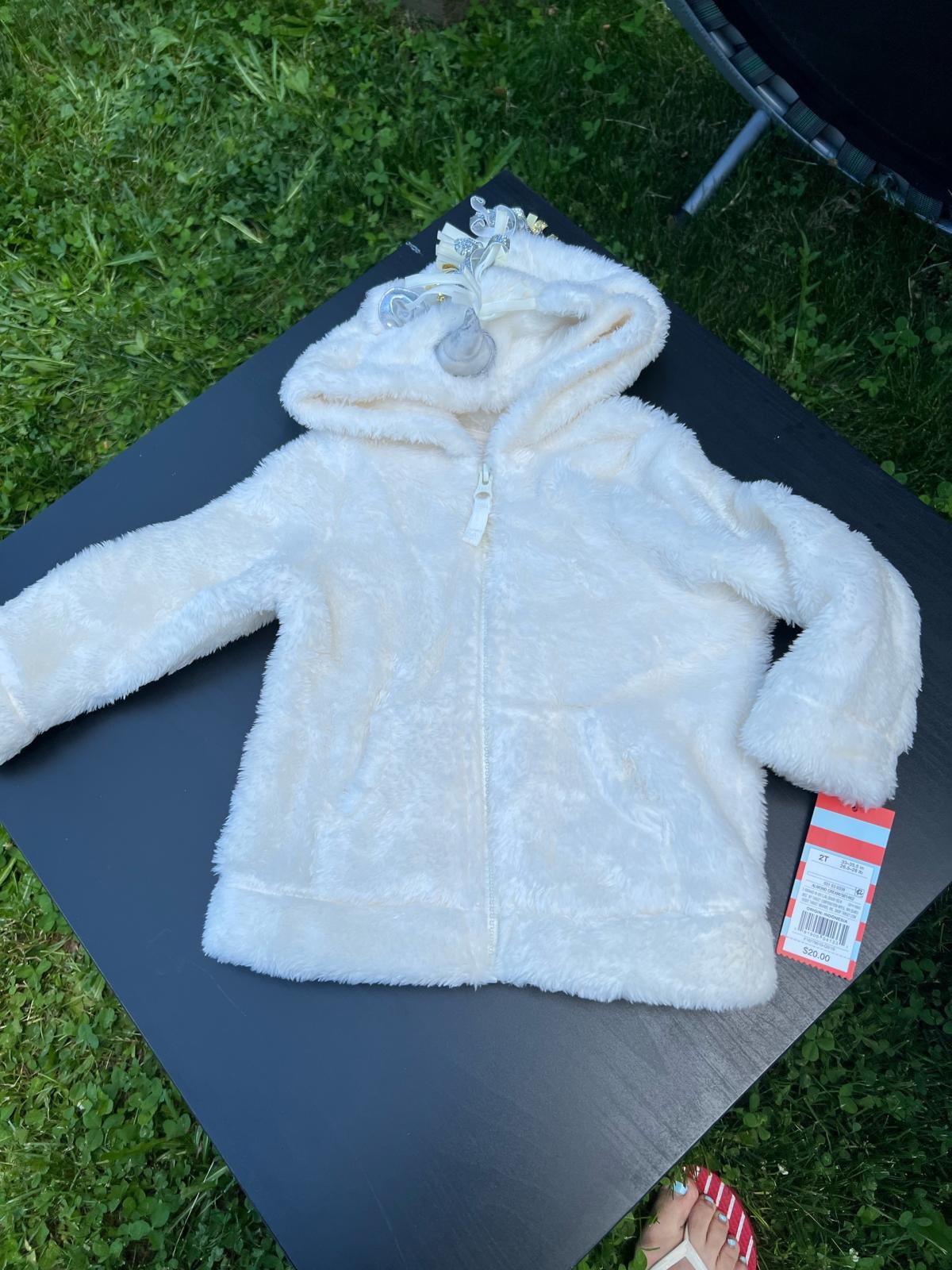 toddler size 2 light sweater with hoodie