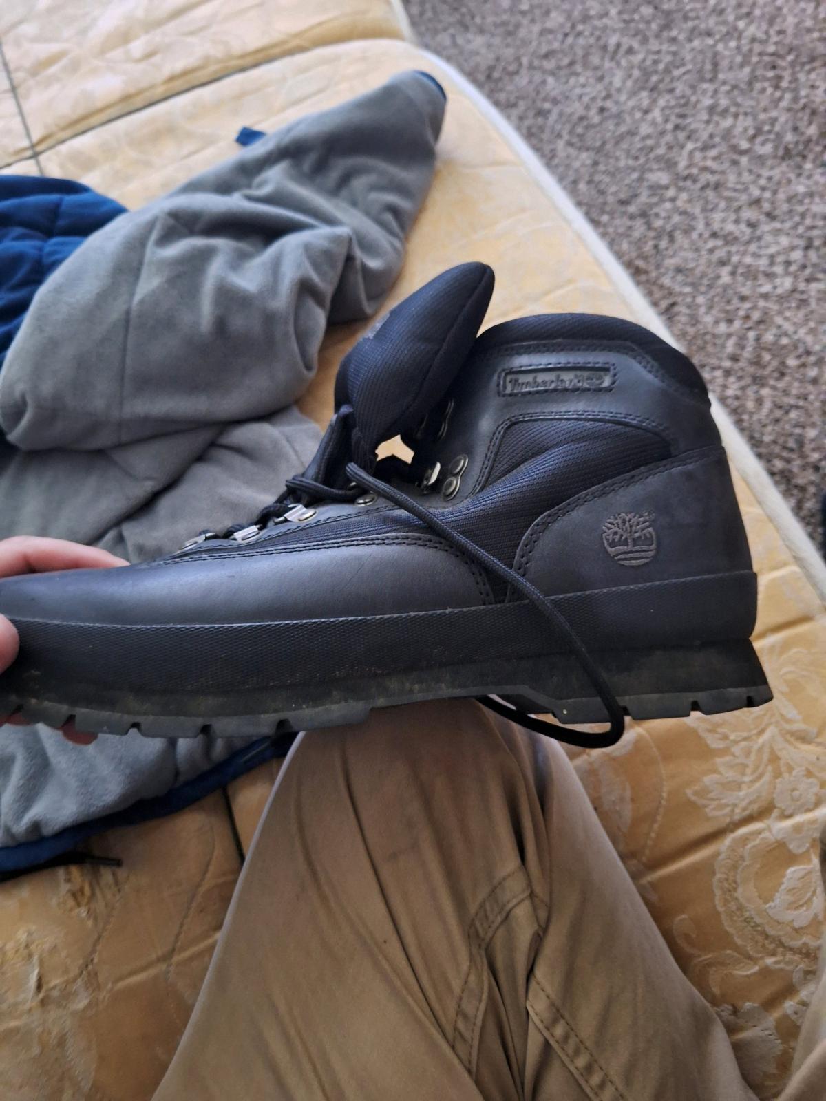 Boots looks very comfortableLooks o k timber