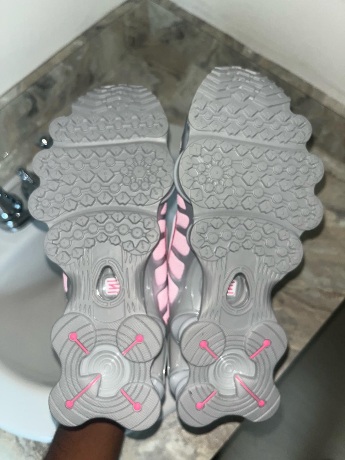 size 9 men nike shox tl pink foam women 105