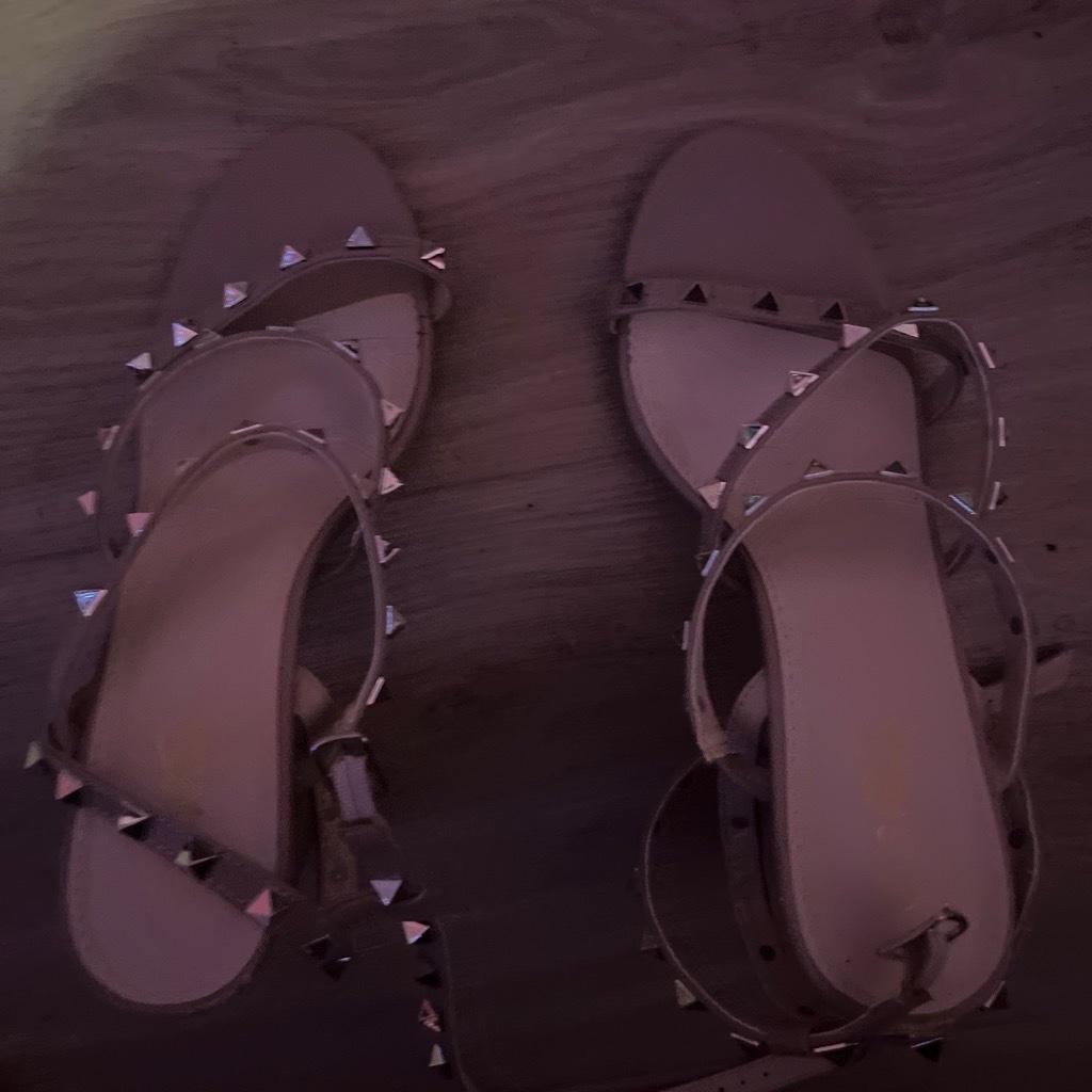 brown and gray sandals size 8