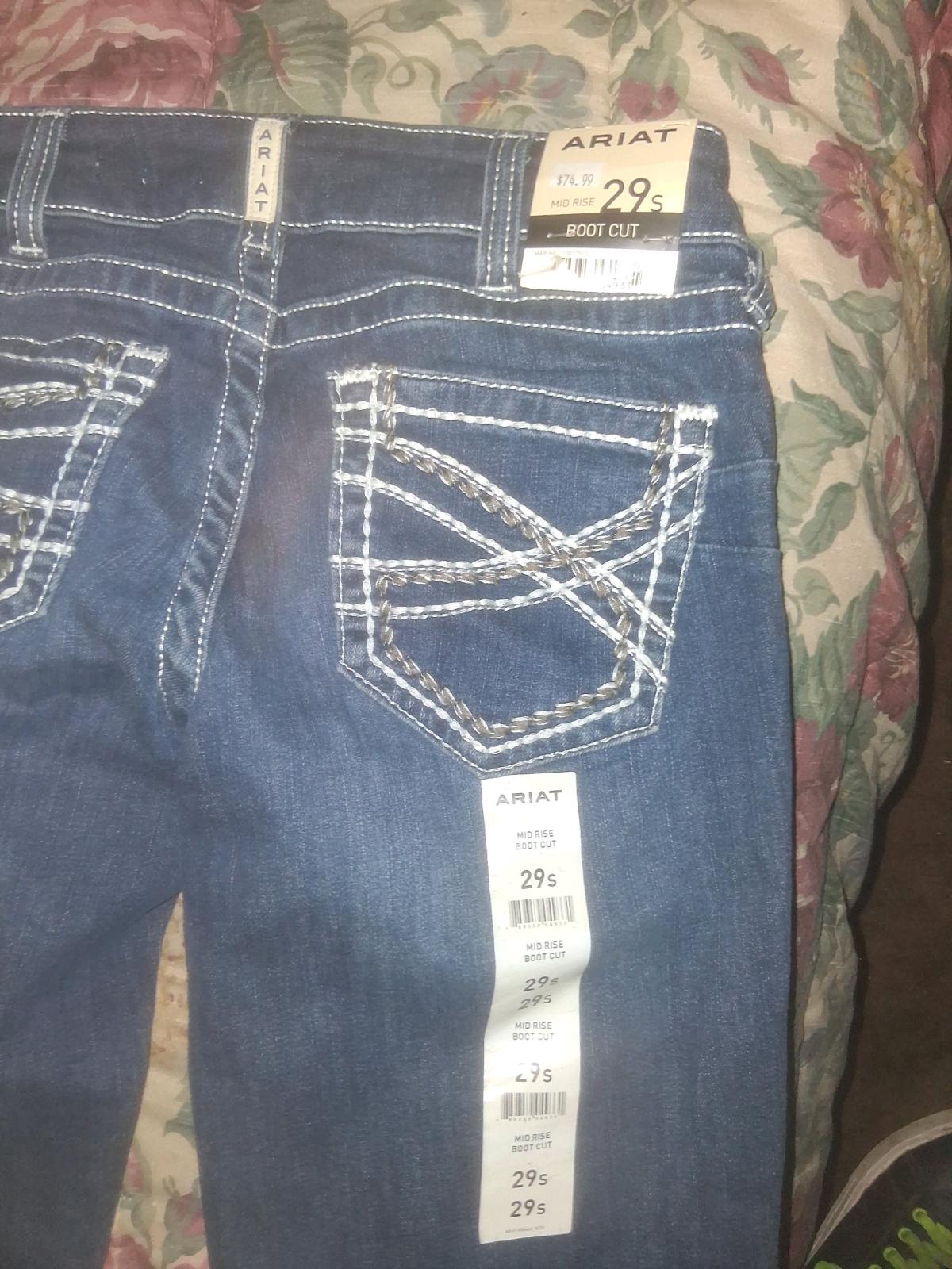 Ariat blue jeans brand new for a chick 29 midwaiste