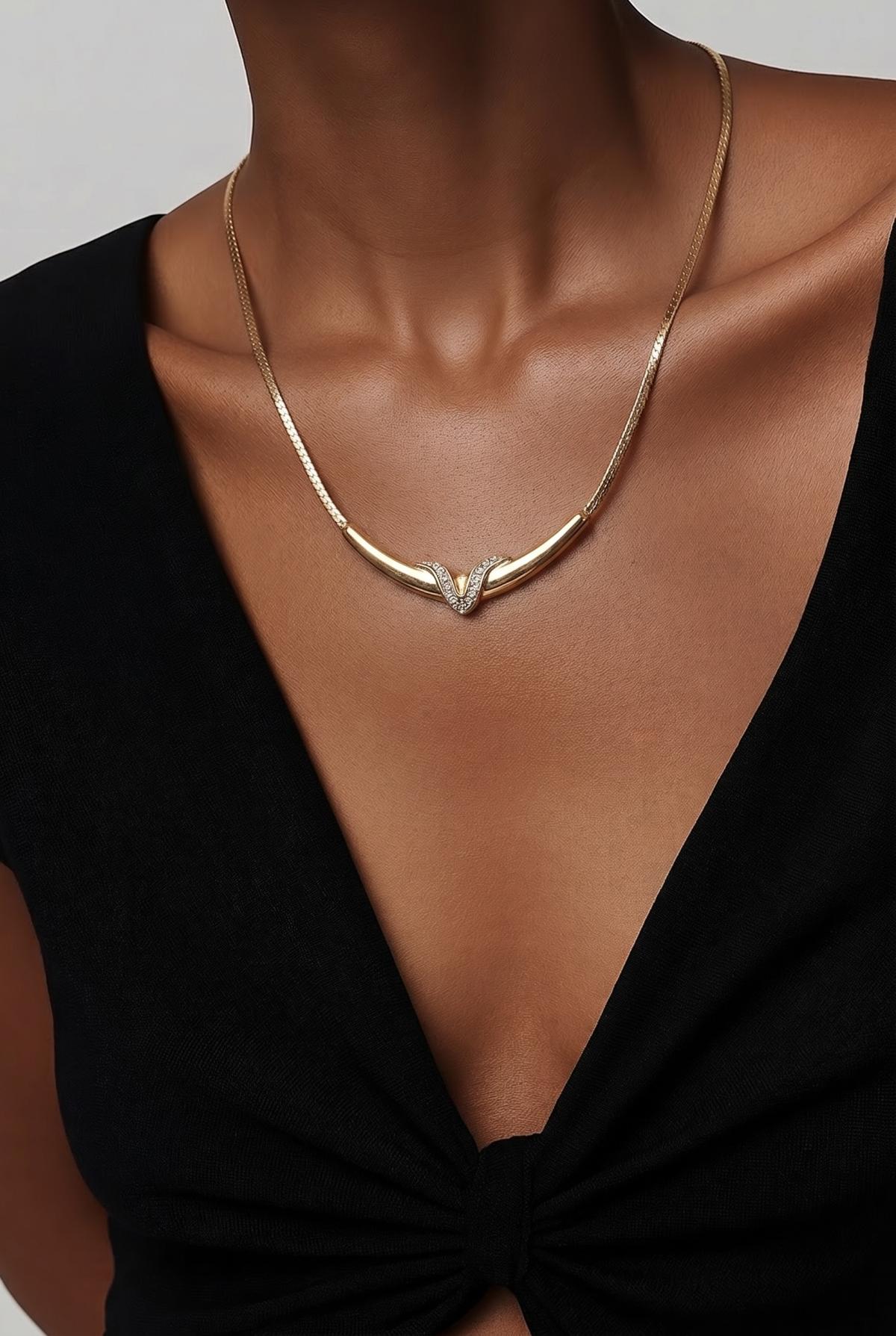 gold plated necklace used like new