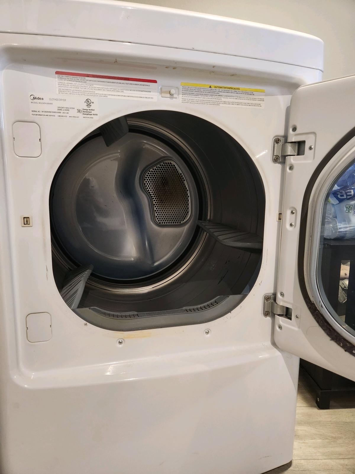 Midea fullsize washer and dryer set