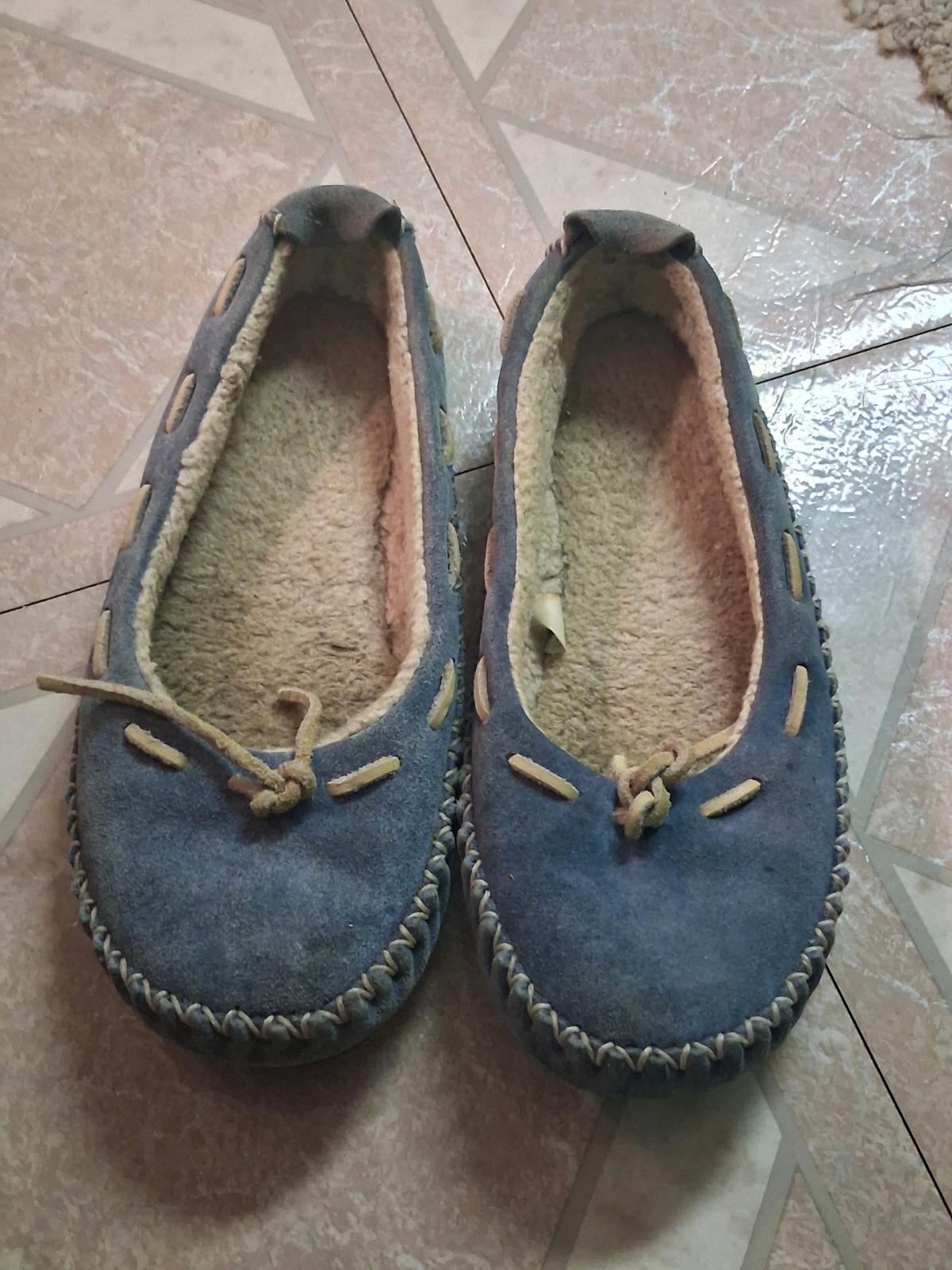 Womens Moccasin Slippers