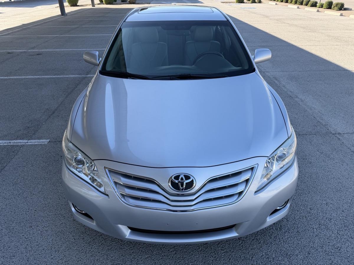 2010 Toyota Camry SE Low muiles