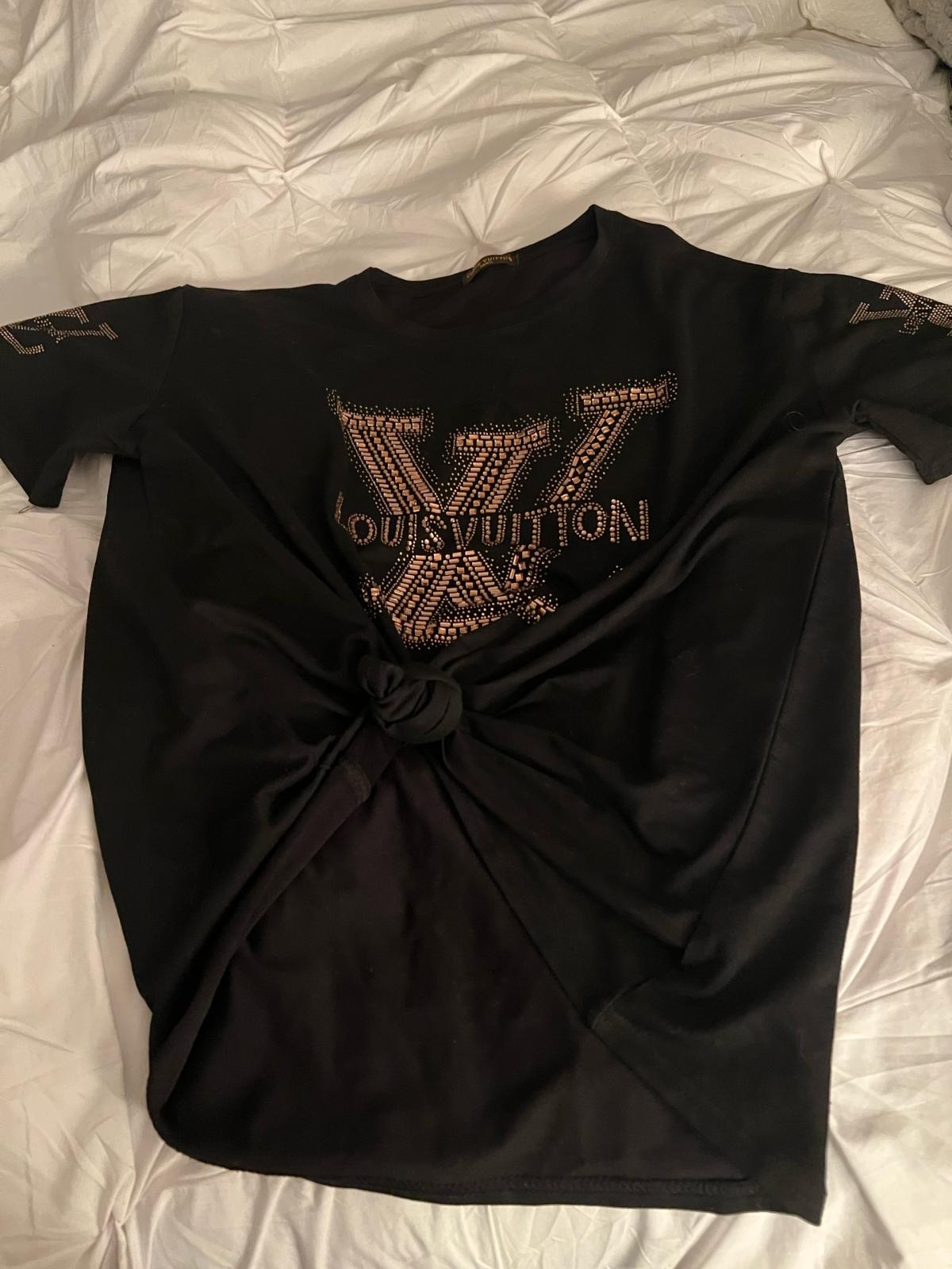 black tee size lg like new