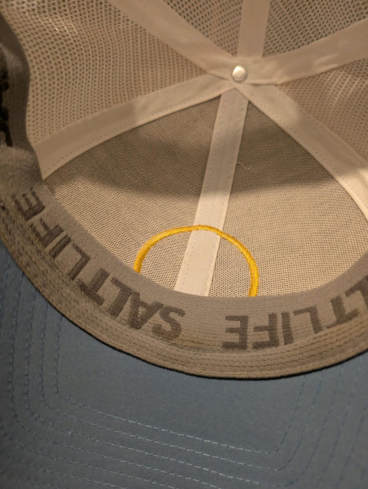 is a blue and white one fit most salt Life mens hat