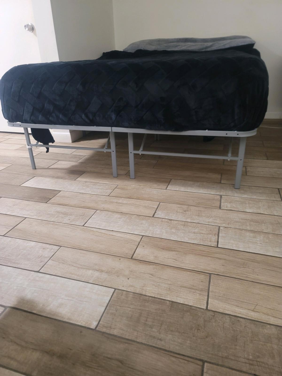 Queen size modern pillowtop mattress with lightweight frame
