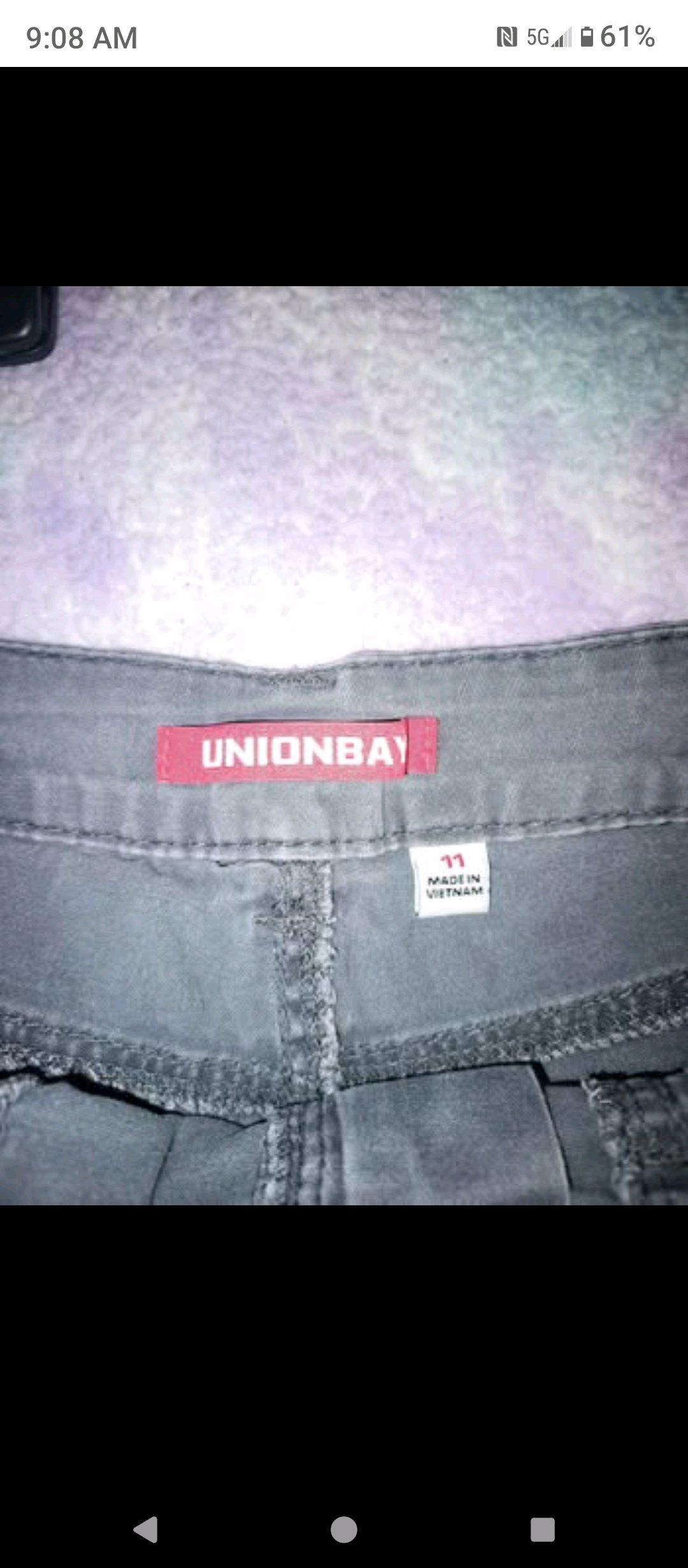 LIKE NEW UNIONBAY Juniors grey shade Size 11