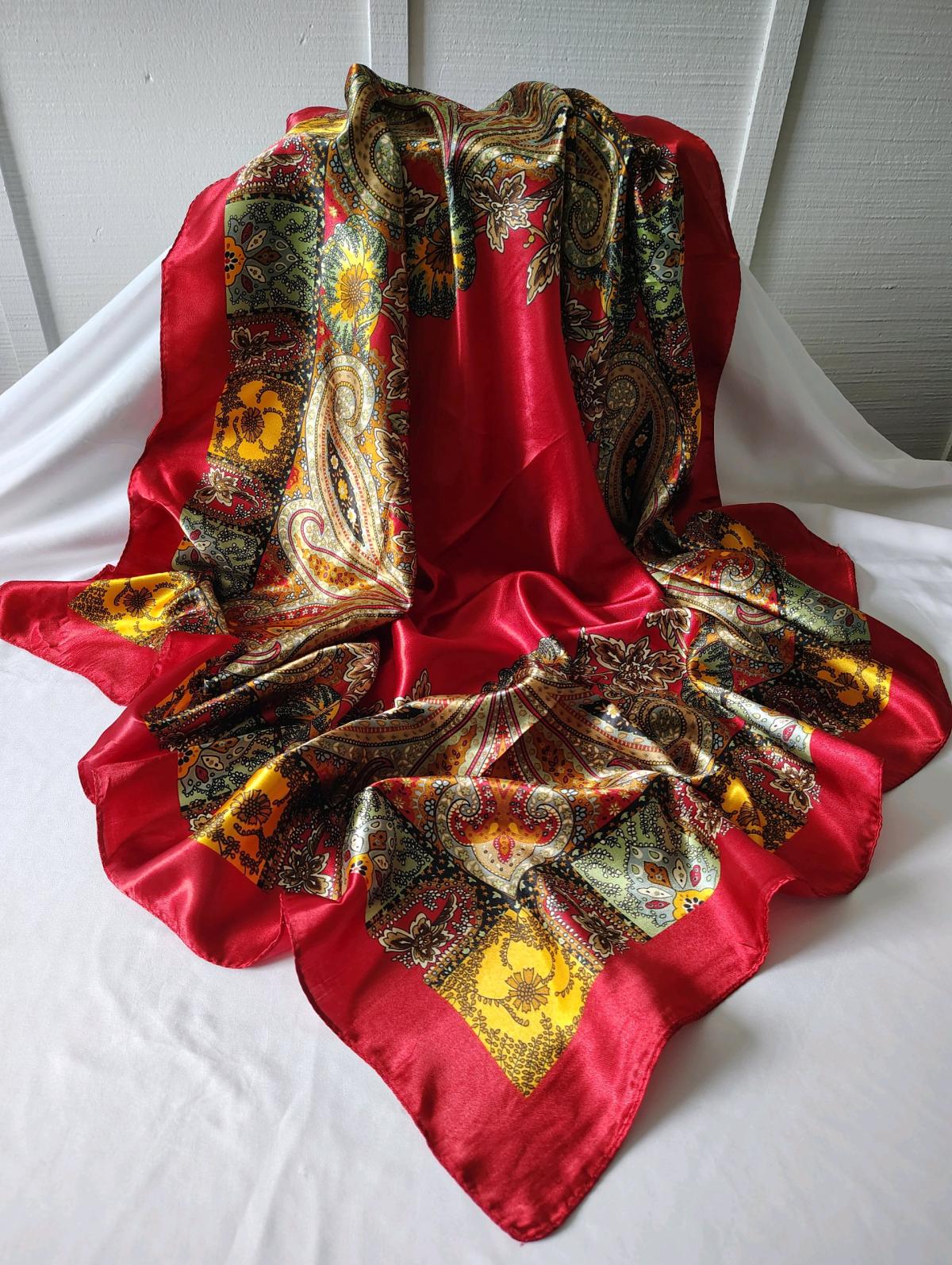 Womens 90 x 90 cm silk scarf in various prints and colors